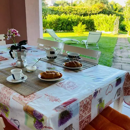 Casa Li Menduli Apartmán *